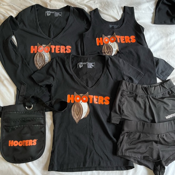 Hooters Other Hooters Uniforms See Description Poshmark